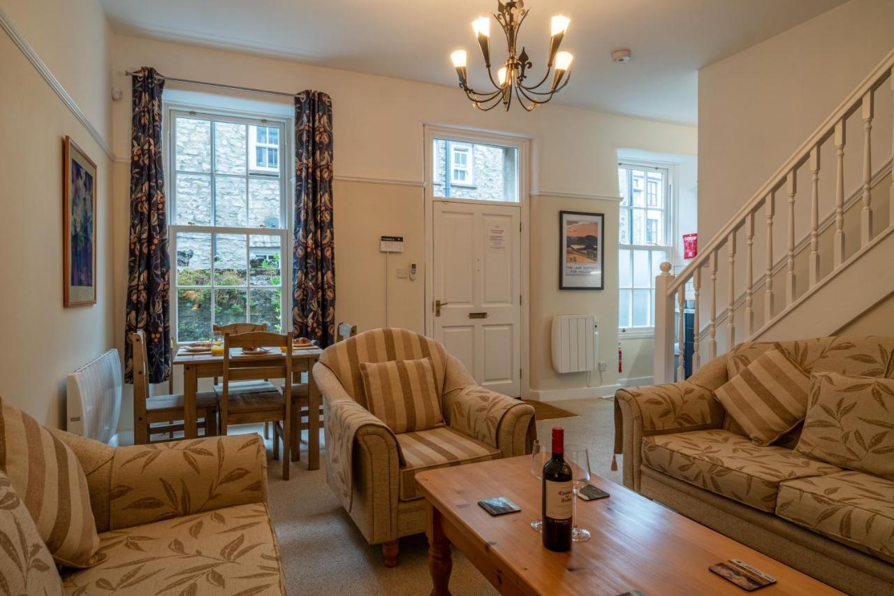 Kent Cottage - Town Centre, With Parking Kendal Exterior photo